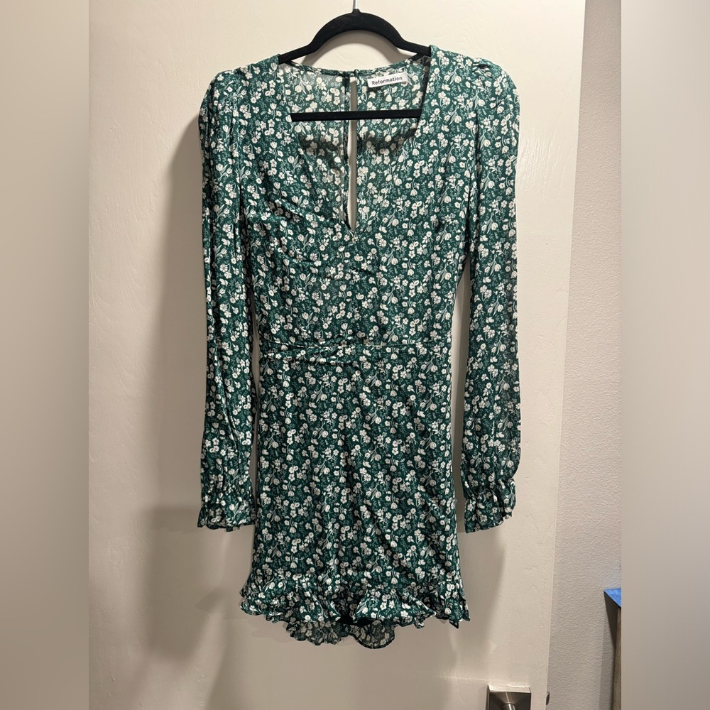REFORMATION DRESS 🩷 - Picture 3 of 4